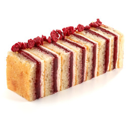 Raspberry Wet Proof Crispy is coated to ensure the crisp texture.