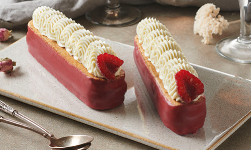 Mother's Day Rose Eclairs An Original Recipe by L’École Gourmet Valrhona