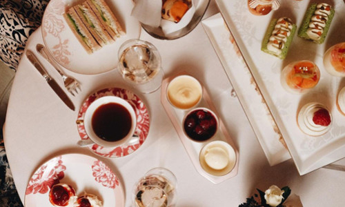 A Guide to the Best Mother’s Day Afternoon Tea in London